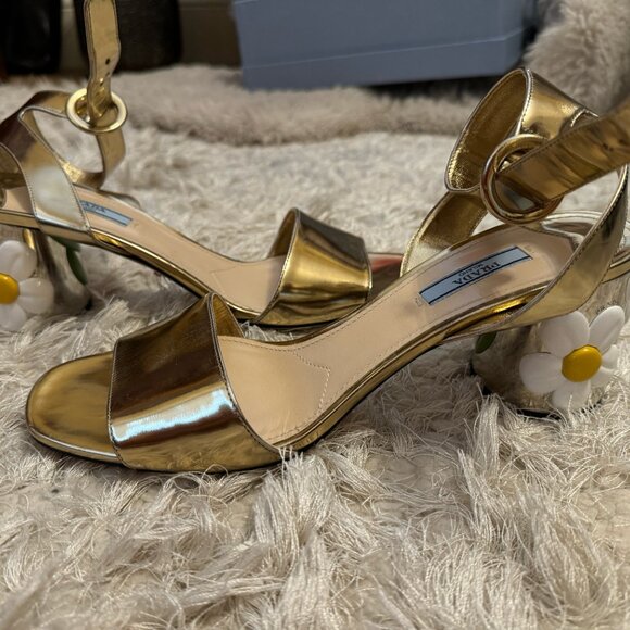 Like New: 950 Prada GOLD/PLATINO Sandal CALZATURE DONNA FLOWER HEEL - Picture 2 of 6